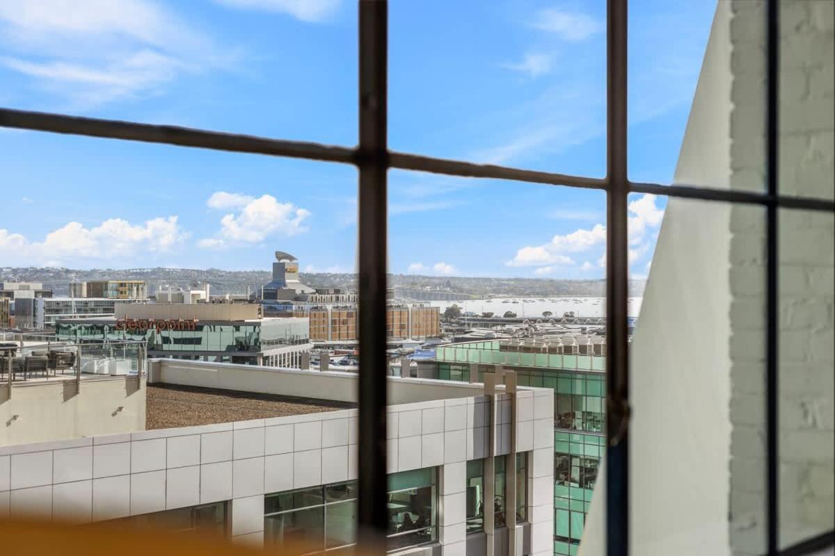 Apartment Spacious 2br In Cbd Pool Gym Parking *
