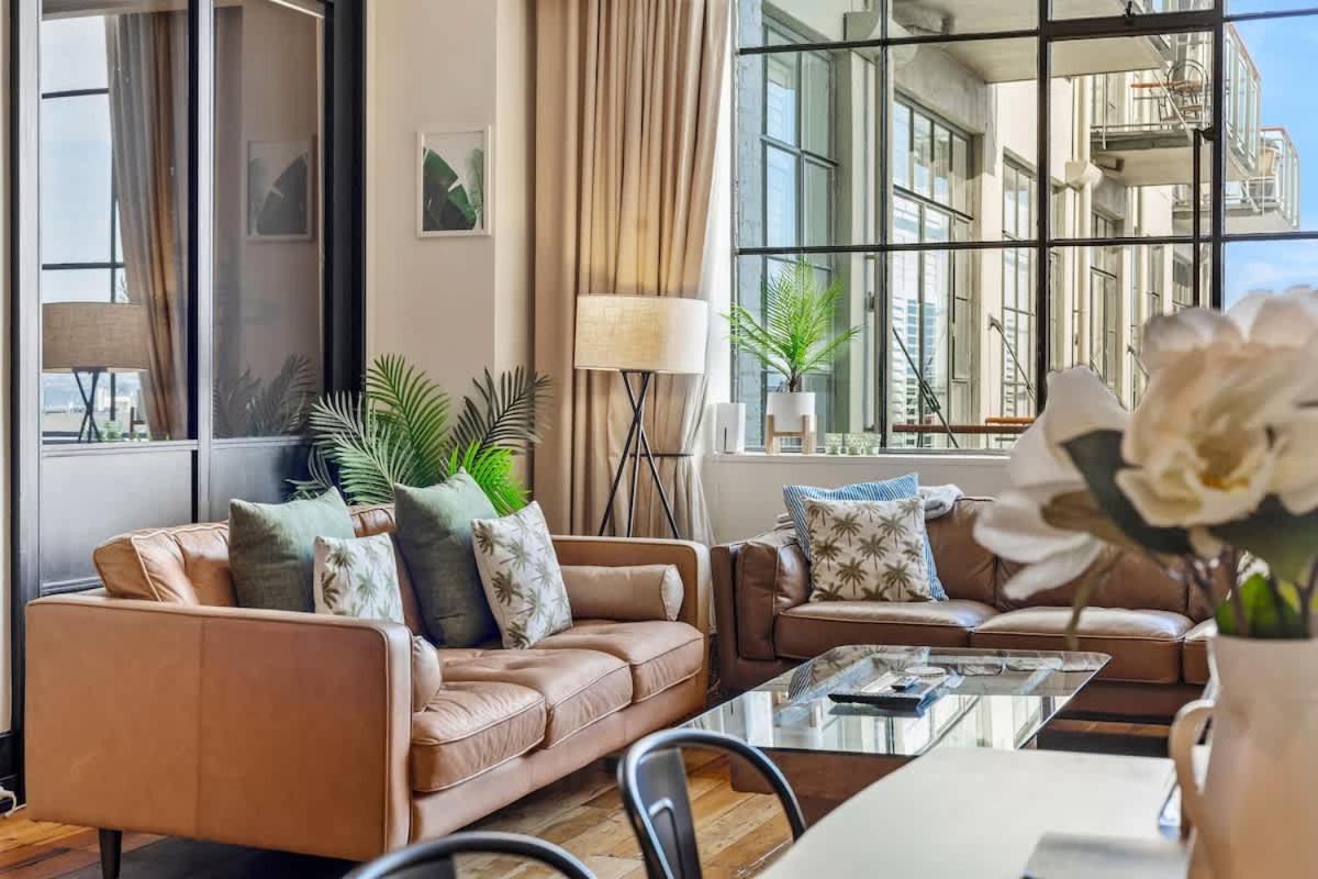 Apartment Spacious 2br In Cbd Pool Gym Parking